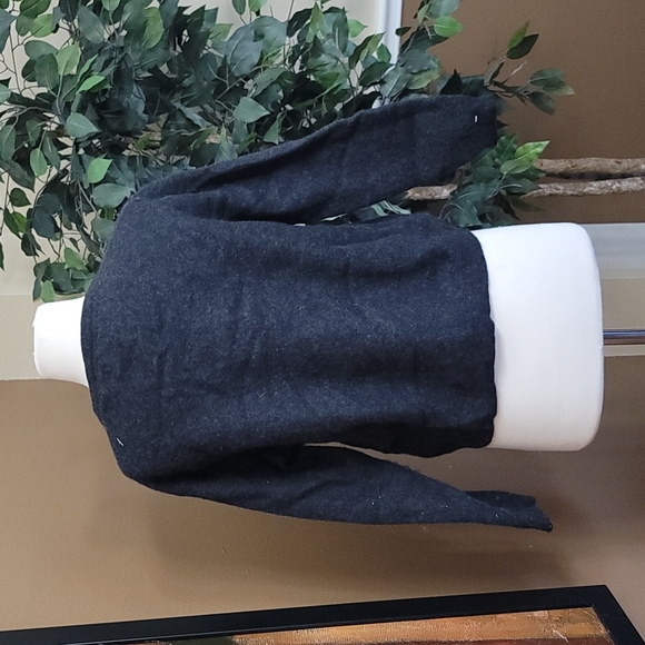 Weatherproof Merino Cashmere Charcoal Gray Sweater - Picture 4 of 6